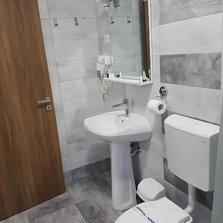 La Matache Guest house 3*