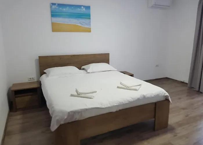 ゲストハウス La Matache エフォリエ・ノルド